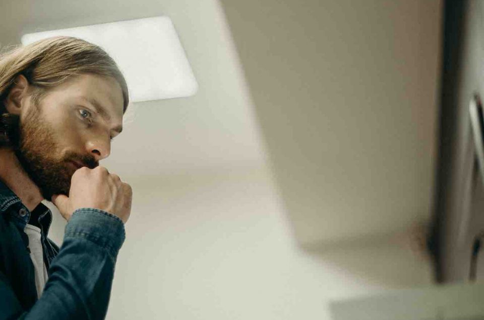 Cuándo acudir a un fisioterapeuta: señales de que necesitas atención profesional para tu salud física